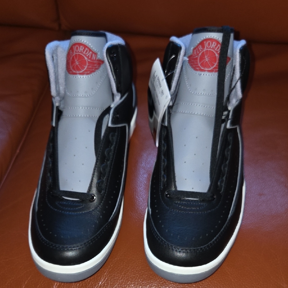 New With BOX - Nike Air Jordan 2 Retro Black Cement